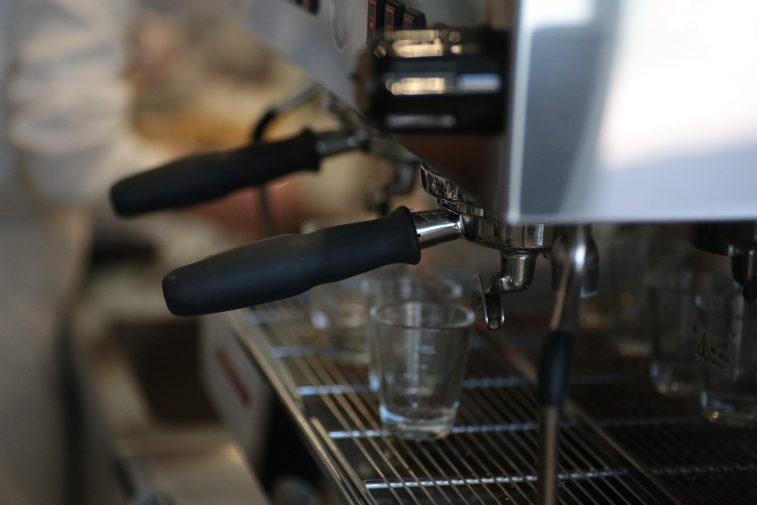 Espresso machine at USHIICHI